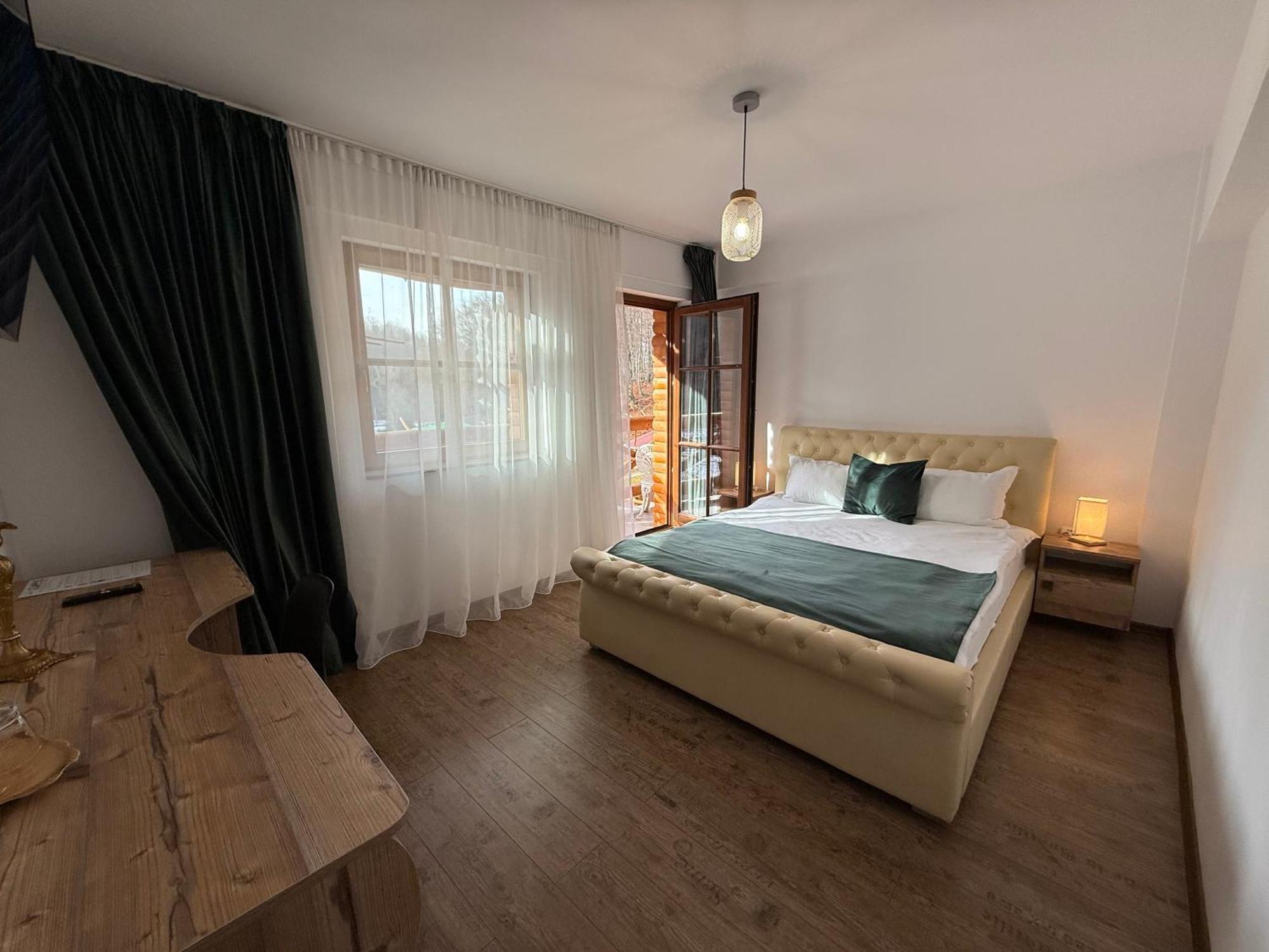Conacul Radacinilor Petroşani Exterior foto